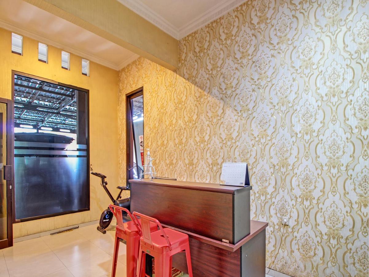 Collection O 91666 Meyli Hotel 3*