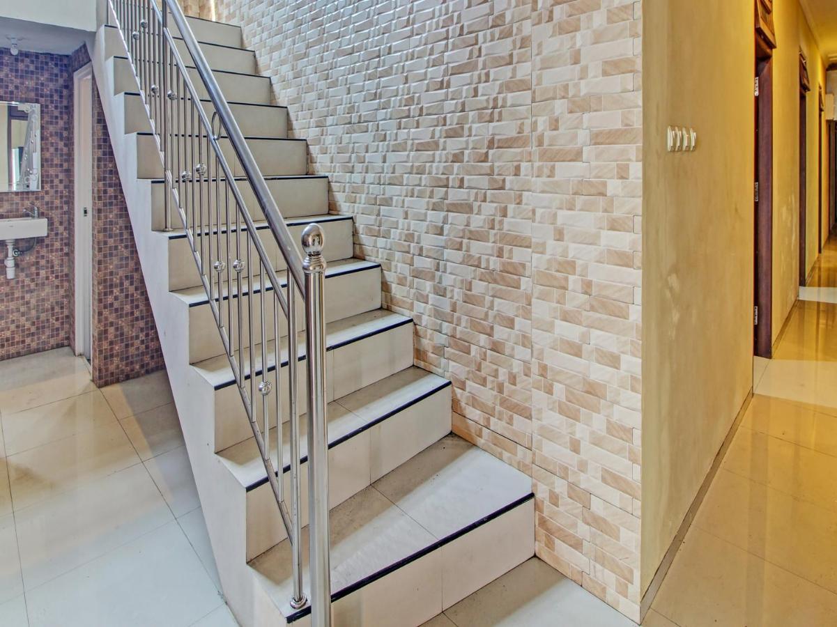 Hotel Collection O 91666 Meyli Cilacap