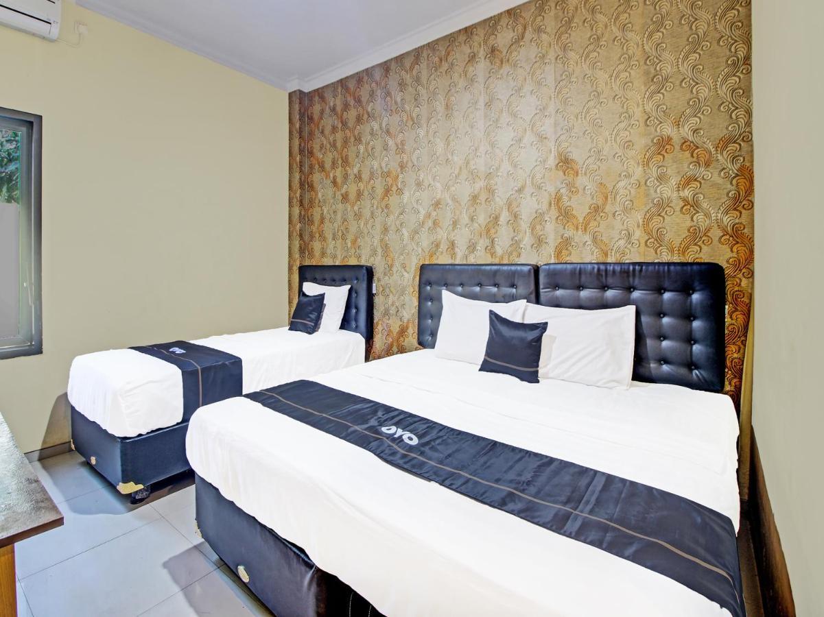 Hotel Collection O 91666 Meyli 3*