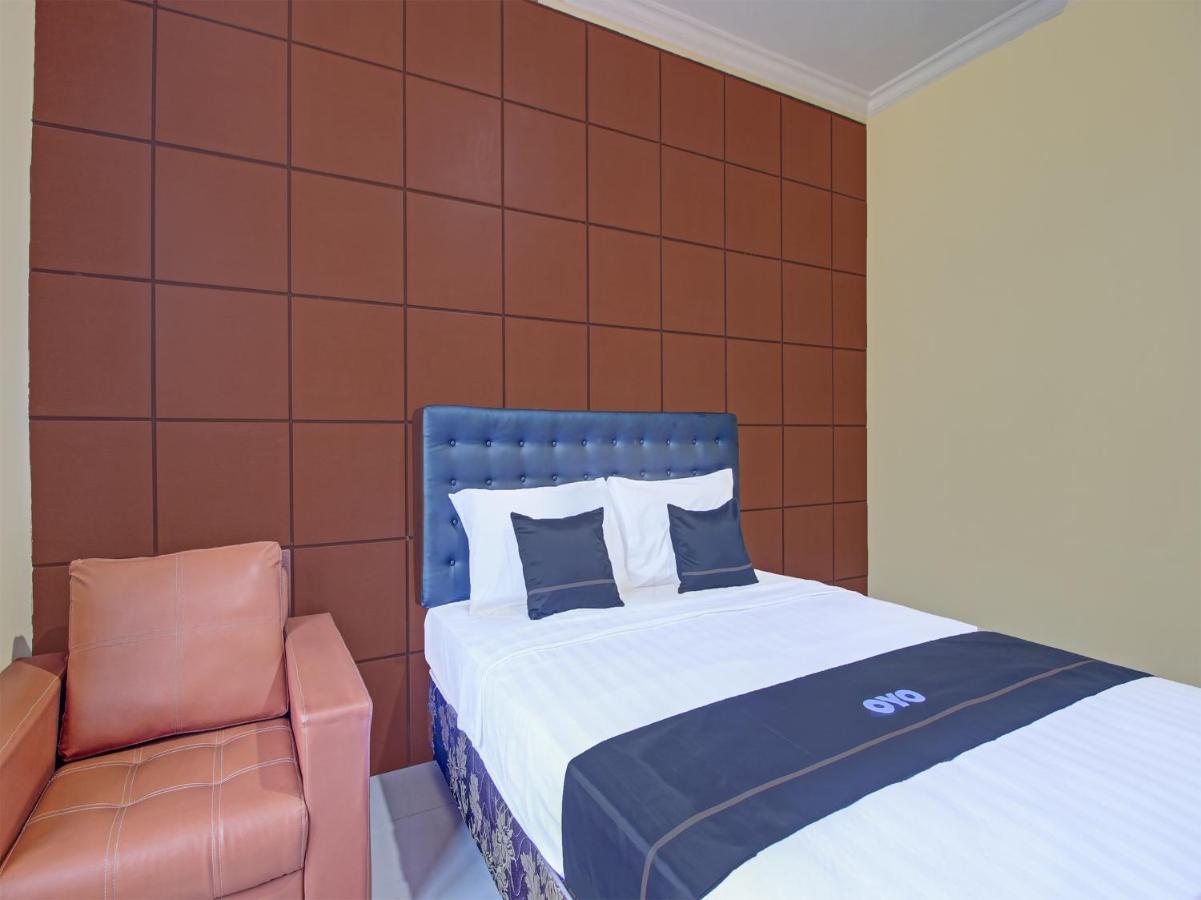 Collection O 91666 Meyli Hotel